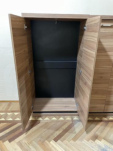 Ofis dəst mebeli: Ofis Mebel Dəsti - TƏCİLİ SATILIR Daxildir: - Rəhbər masası (1 ədəd) — 5