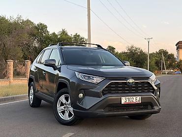 Toyota RAV4: 2020 г., 2.5 л, Автомат, Гибрид, Кроссовер