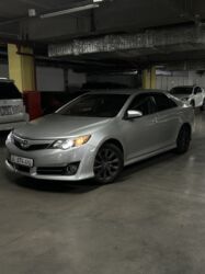 машина kg бишкек тойота: Toyota Camry: 2014 г., 2.5 л, Автомат, Бензин, Седан