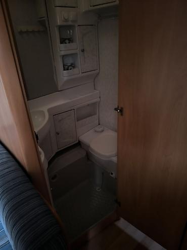 caravan: Karavan Hobby deluxe easy. Sərnişin sayı - 4 İstehsal ili - 2003 — 4