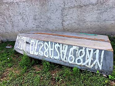 sokuntu islenmis taxta satilir: Metal-gövdəli qayıq - Korpus: perçinli metal gövdə, kənarlarında — 1