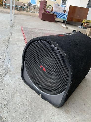 детская колонка с микрофоном: Сабвуфер Nakamichi в корпусе «бочка» с встроенным усилителем. - — 1