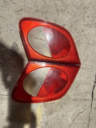 Avtomobil salonu üçün digər detallar: Mercedes-Benz W210 — 5