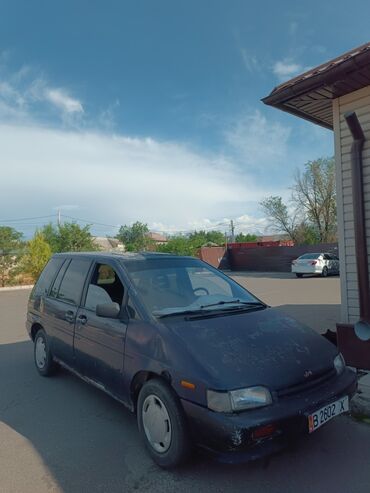 nissan gtr 34: Nissan Prairie: 1990 г., 2 л, Механика, Бензин, Универсал