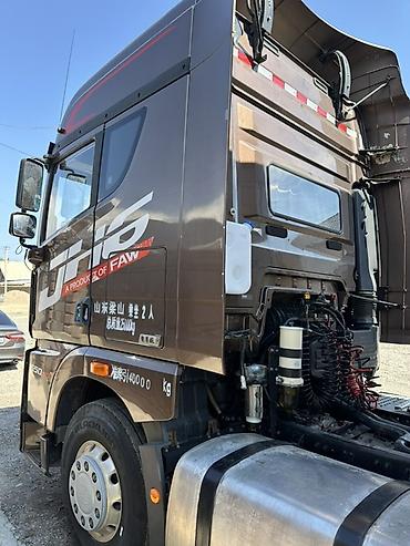 Тягачи: Тягач, Howo, Тентованный — 11