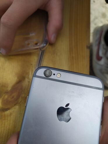 Apple iPhone: IPhone 6s, Б/у, 128 ГБ, Серебристый, Чехол, 100 %