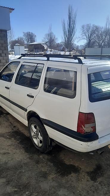 Volkswagen: Volkswagen Golf: 1994 г., 1.8 л, Механика, Бензин, Универсал — 4