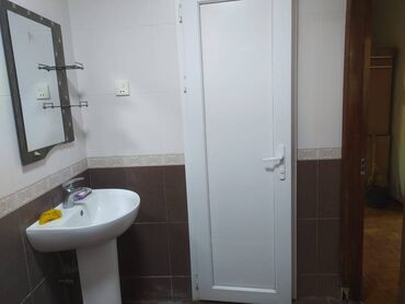 Uzunmüddətli kirayə mənzillər: Nəsimi rayonu, Azərbaycan Tibb Universtetinin yanında 9 mərtəbəli — 11