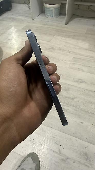 цум бишкек телефоны айфон: IPhone 13 Pro, Колдонулган, 256 ГБ, Көк, Заряддоочу түзүлүш, Коргоочу айнек, Кабель, 82 % — 2