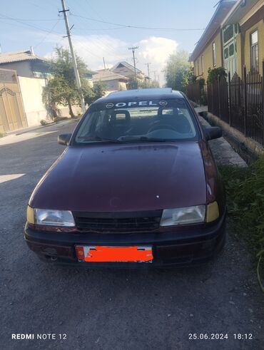 авто из кореи: Opel Vectra: 1993 г., 1.8 л, Механика, Бензин, Седан