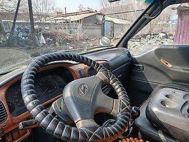 Hyundai: Hyundai Porter: 2003 г. — 5