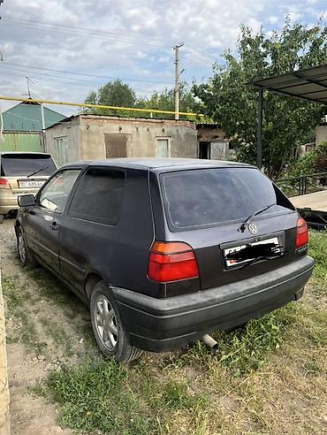 Транспорт: Volkswagen Golf: 1993 г., 1.6 л, Механика, Бензин, Хэтчбэк — 2