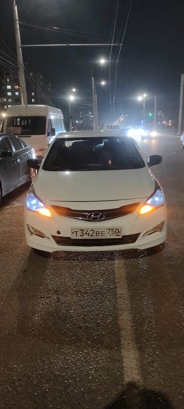 Hyundai: Hyundai Solaris: 2015 г., 1.6 л, Автомат, Бензин, Седан