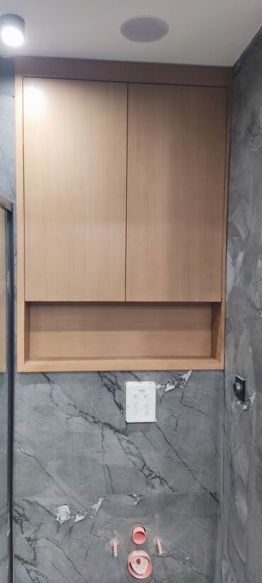 Sifarişlə dolablar: Banyo üçün xüsusi dizayn mebel və quraşdırma xidmətləri - Divara — 9