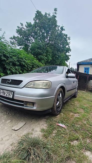 opel astra kompressor: Opel Astra: 1.6 l | Sedan — 3