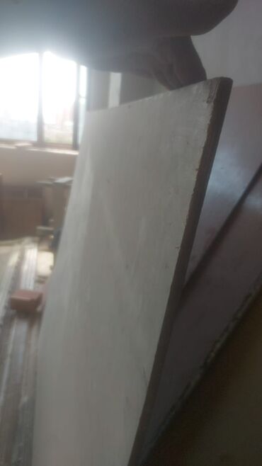 Çəngəllər: Dikt : çorni pola yaxud normal pola yariyar Qalinliq: 1cm Ölcü