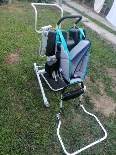 Hodalice, štake, štapovi za hodanje, kolica za hodanje: Aks Torneo II pomoćno sredstvo za stajanje-aktivni Aku kran kao nov — 25