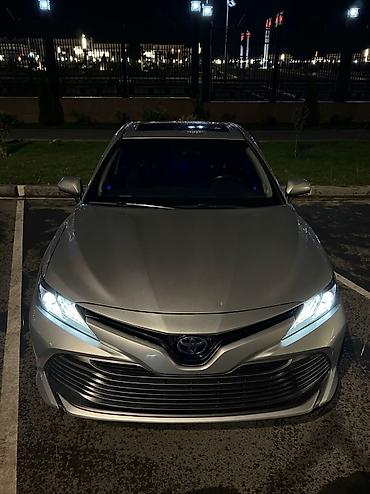 corolla 2016: Toyota Camry: 2018 г., 2.5 л, Вариатор, Гибрид, Седан — 3