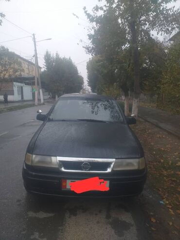 Opel: Opel Vectra: 1993 г., 1.6 л, Механика, Бензин, Седан