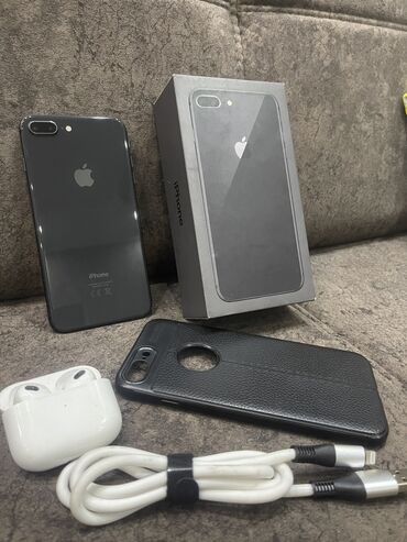 всё родное: IPhone 8 Plus, Б/у, 64 ГБ, Jet Black, Наушники, Защитное стекло, Чехол, 75 %