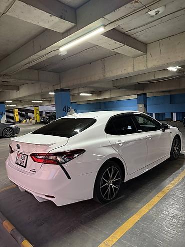 corolla 2018: Toyota Camry: 2021 г., 2.5 л, Вариатор, Гибрид, Седан — 4