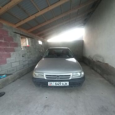 опель корса б: Opel Astra GTC: 1995 г., Механика, Бензин