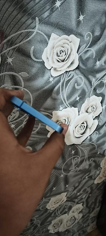 ayfon 6 ekran: IPhone 13, Mavi, Face ID — 4