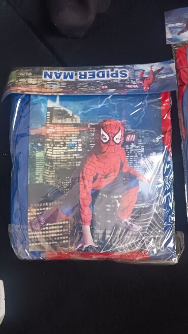 Dəstlər: Spider Man kostyumu, 4 - 5 yaş, Yeni