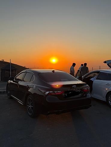 chaser 100: Toyota Camry: 2021 г., 2.5 л, Автомат, Бензин, Седан — 2