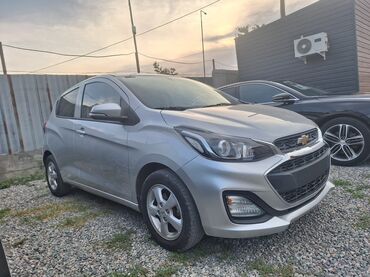 как можно купить машину в рассрочку: Chevrolet Spark: 2019 г., 1 л, Вариатор, Бензин, Хэтчбэк