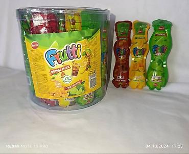 Кондитерские изделия, сладости: Набор сладостей и напитков для детей Содержимое: - Жевательная — 5