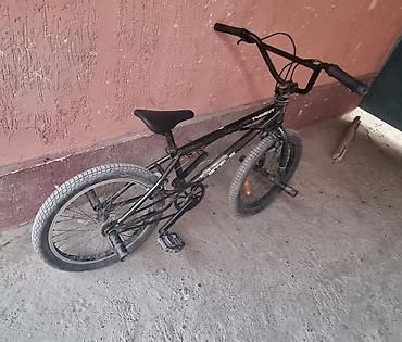 bud e9: BMX велосипед, Рама M (156 - 178 см), Б/у — 3