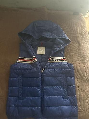 Утепленные жилеты: ОРИГИНАЛ Жилетка Moncler, синяя, стёганая - Классический пуховый — 4