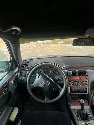 салон на гольф 3: Mercedes-Benz E-Class: 1999 г., 3.2 л, Механика, Бензин, Седан — 8