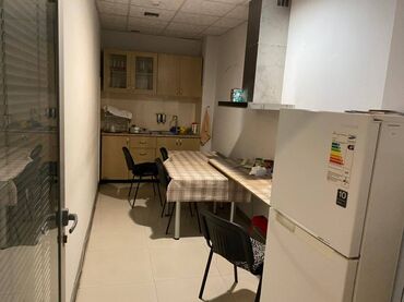 Ofislər: Yasamal rayonu, H.Cavid prospektində (Elimlər Akademiyası m/s — 23