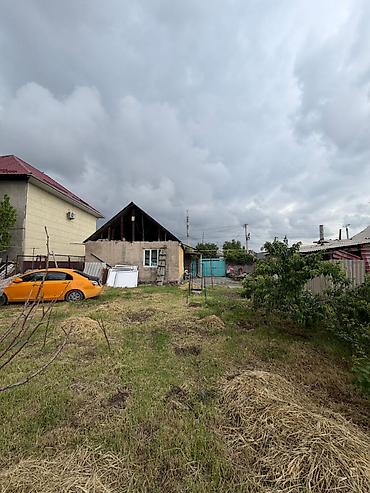 Продажа коттеджей и домов: Продаётся участок 6 соток с домом 📍 ж/м Арча-Бешик 📐 Площадь участка — 1