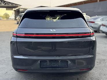 Lixiang: Lixiang L7: 2023 г., 1.5 л, Автомат, Гибрид, Кроссовер — 4