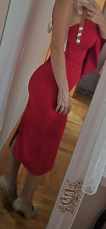fiorelli torba: Elegantna haljina u jarko crvenoj boji - Kroj: asimetrična, na jedno — 1