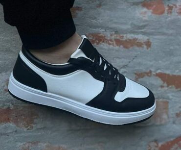 Women's Sneakers and athletic shoes: 46 — 8