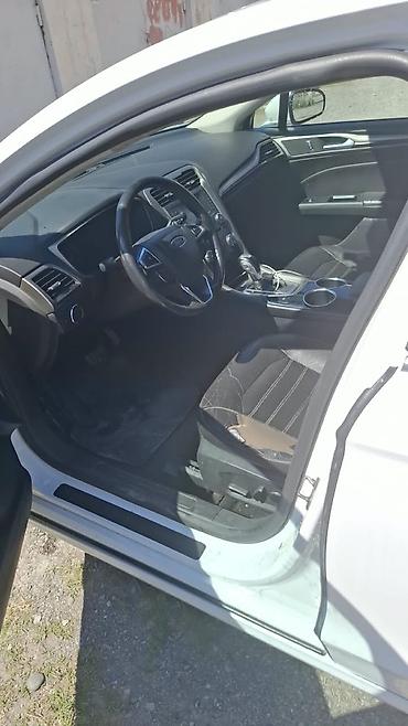 2107 sit: Ford sedan – alət paneli və VIN məlumatı Xüsusiyyətlər: - Avtomatik — 7