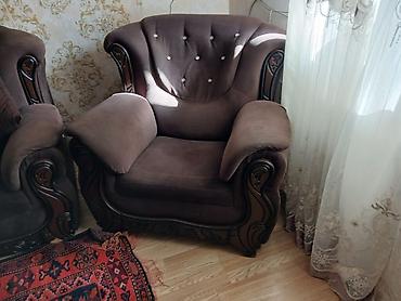 divan temizleme: Qonaq otağı dəsti və pianino - Qonaq otağı dəsti: 1 ədəd 3 nəfərlik — 2