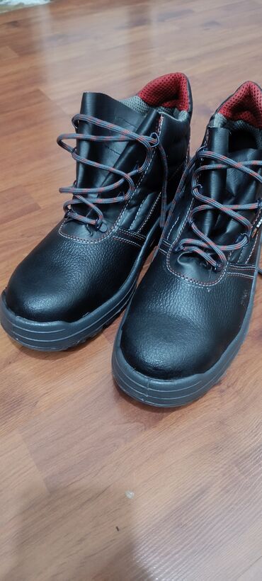 защитная обувь: Мужские ботинки кожаные с защитным подноскомспецобувь размер 46