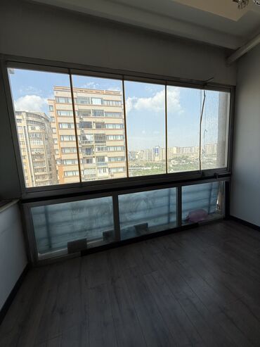 pimapen pencere: İşlənmiş Pəncərə şüşəsi, Еni: 10 sm, Uzunluğu: 330 sm