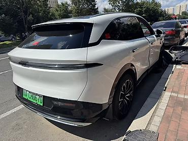 geely geometry c: Zeekr 7X: | 2025 г. Кроссовер — 4