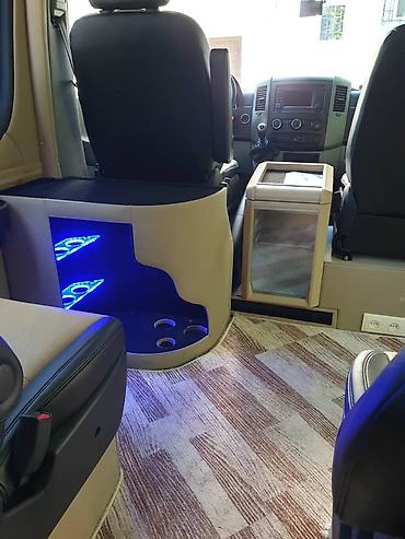 Пассажирский бус на заказ: Премиальный микроавтобус (переоборудованный салон) для комфортных — 9