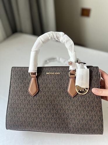 mk сумки: Классическая сумка, Michael Kors, США, Материал: Натуральная кожа, Застежка на молнии, Оригинал, Регулируемый ремень, Женские, Новый — 2