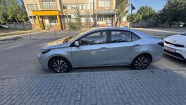 spark 2017: Toyota Corolla: 2019 г., 1.8 л, Автомат, Бензин, Седан — 4