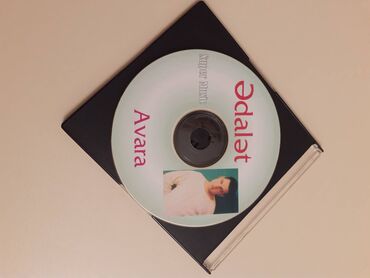 Ədalət Şükürovun 1990-cı ilin sonlarında Bakıda ilk satılan CD-si. Bu