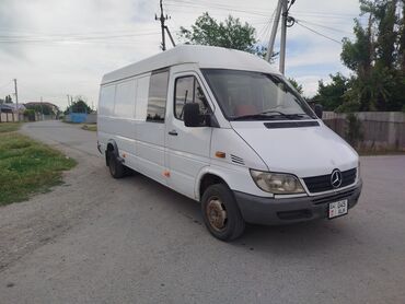 евакуатор бишкек: Жеңил жүк ташуучу унаа, Mercedes-Benz, Дубль, 3 т, Колдонулган