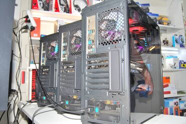 Digər kompüter aksesuarları: 1.DeepCool MATREXX 50 MESH 4FS 2.DeepCool PF750 750W 80 PLUS® Power — 9